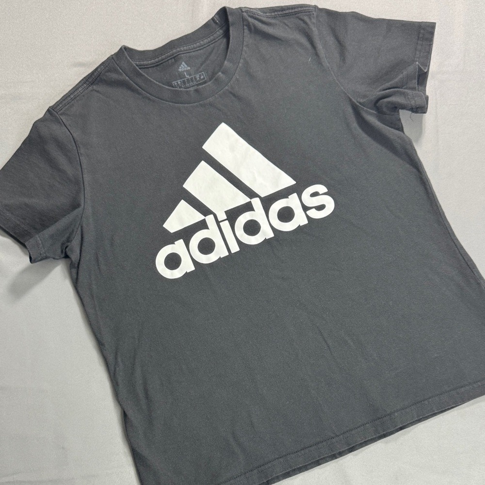Adidas Women's Black Tee‎ Size L